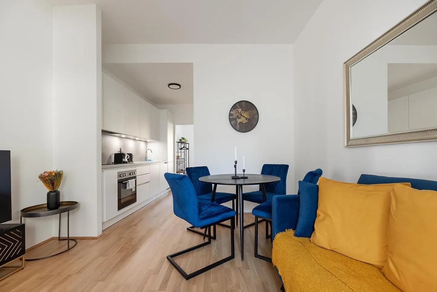 Modern And New Apartment Near Schoenbrunn Viena