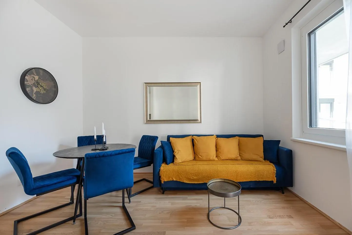 Modern And New Apartment Near Schoenbrunn Bécs