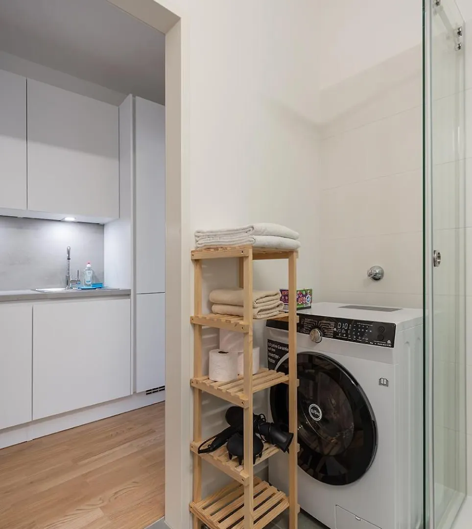 Modern And New Apartment Near Schoenbrunn Bécs 0*,  Ausztria
