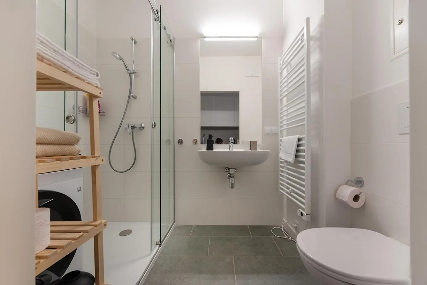 Modern And New Apartment Near Schoenbrunn Bécs 0*,  Ausztria