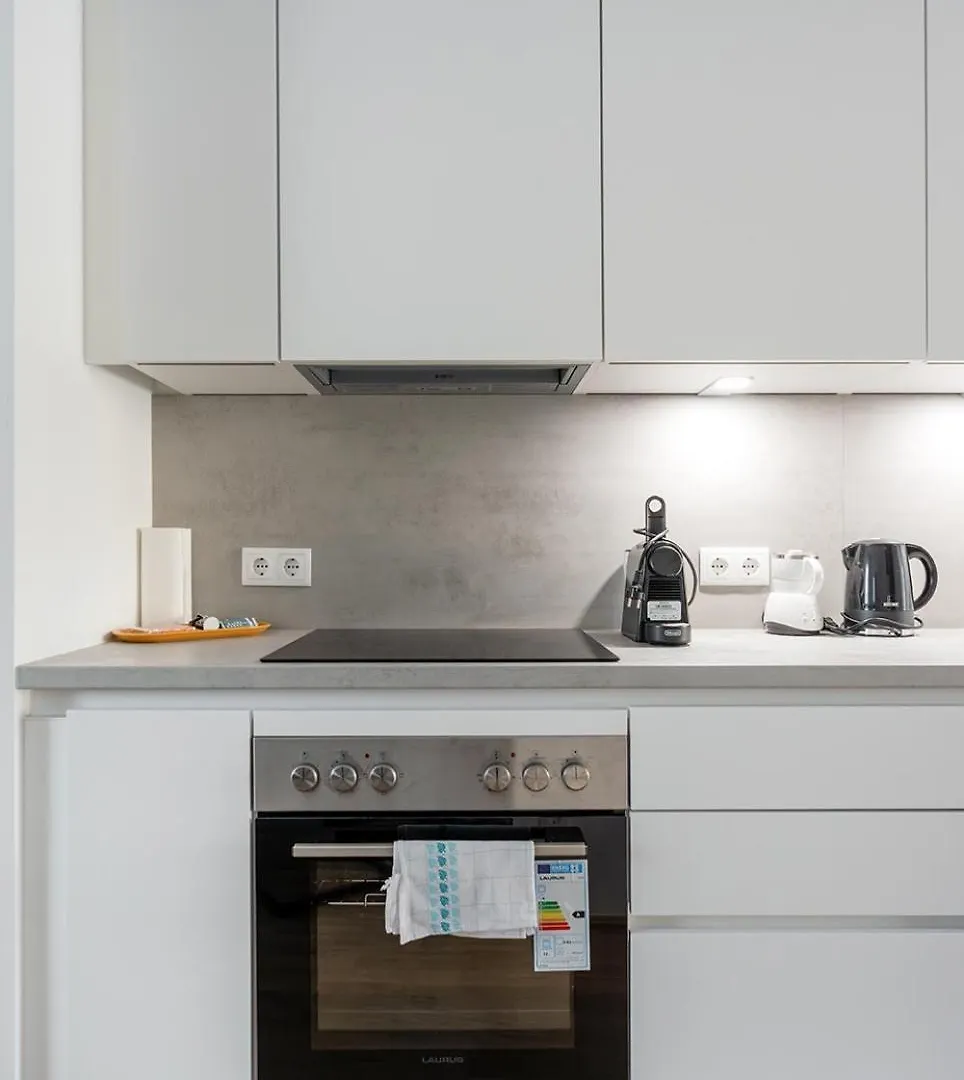 Modern And New Apartment Near Schoenbrunn Bécs 0*,